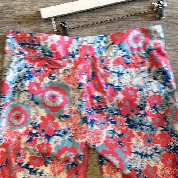Lilly Pulitzer, Palm Beach fit pink and blue seashell Capri pants size 8 - Picture 7 of 8